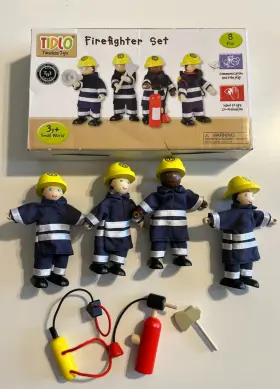 T0117 Bigjigstoys Firefighters Figurines Set Of 4 Tidlo Play Pretend