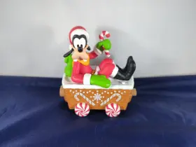Hallmark 763795146581 Goofy Disney Christmas Express Train 2016 Tested Works Great