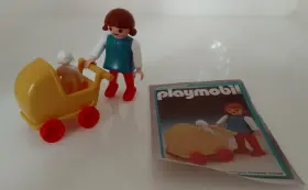 Playmobil 008789033574 Vintage 3357 Girl Pushing Doll In Carriage 100% Complete No Box