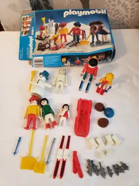 Playmobil 008789034670 Vintage Geobra 1984 Winter Sports Set Skis Snowman 3467 Incomplete