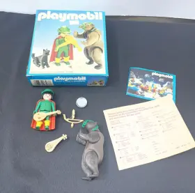 Playmobil 008789035677 Vintage 3567 Dancing Bear Set In Original Box