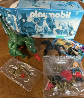 Playmobil 008789038401 3840 Complete Playset Dragon Knight Horse Box Sealed Accessories 1995