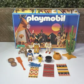 Playmobil 008789038715 Vintage 1996 #3871 Retired Tee Pee Family Incomplete Damaged Box