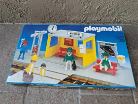 Playmobil 008789043702 4370 Neustadt Train Station - Incomplete Read Description