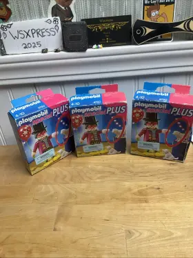 Playmobil 008789047601 Special Plus 4760 Circus Clown With Dogs Show And Balloon Sealed All 3