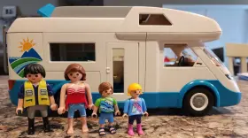 Playmobil 008789048592 4859 Family Camper Van Rv Caravan Motorhome And Figures Great Condition
