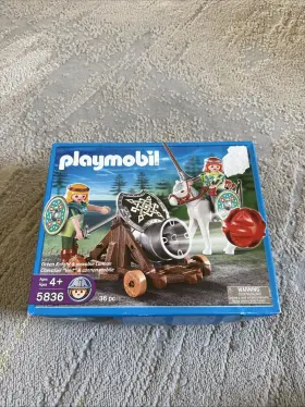 Playmobil 008789058362 Vintage 2007 #5836 Green Knights And Movable Cannon New Box Damage