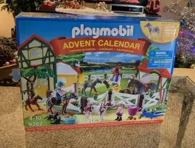 Playmobil 008789092625 Advent Calendar Horse Farm Set 9262 Missing 1 Comb 99% Complete Read