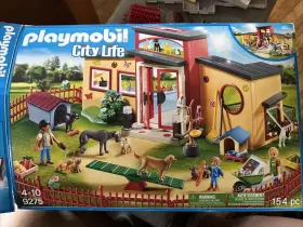 Playmobil 008789092755 9275 Tiny Paws Pet Hotel Complete Includes Box