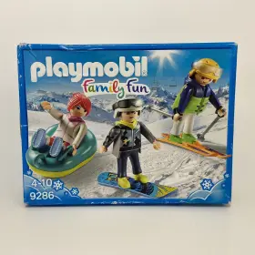 Playmobil 008789092861 Family Fun 9286 Winter Sports Ski Snowboard Tubing Sealed - Box Damage