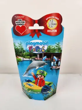 Playmobil 008789094124 Funpark 9412 Rico With Pedalboat Charity Promo Rare New 2017