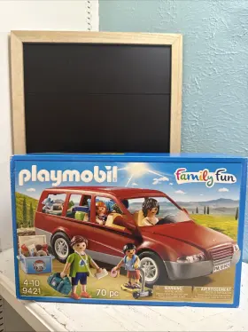 Playmobil 008789094216 Family Fun Red Car Vehicle Playset 9421 Brand New Sealed 70 Pc Set