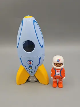 Playmobil 008789701862 1.2.3 Astronaut With Rocket 70186