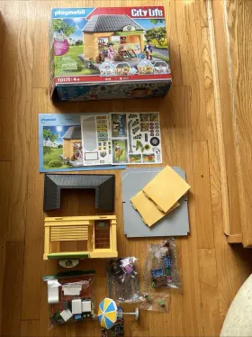 Playmobil 008789703750 City Life 70375 - My Supermarket Missing 2pcs