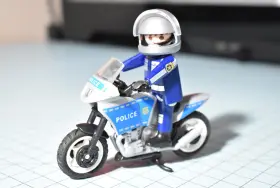 Playmobil 008789705020 City Action Starter Pack Police Chase 70502