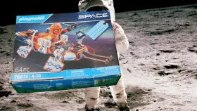 Playmobil 008789706737 Set #70673 - Space 64 Pieces Moon Toy Spaceship