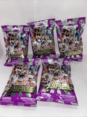 Playmobil 008789707352 Series 22 Lot Of 5 Figures These Are Girl Figures. Sealed And New