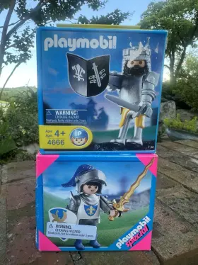4666 Playmobil 025369046162 Set Of 2 4616 Blue Knight Fleur Di Lis And Medieval
