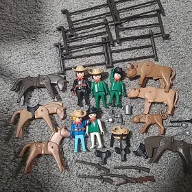 Playmobil 047326010023 #1002 Cowboy Deluxe Set. Incomplete. Used With Box Read Description