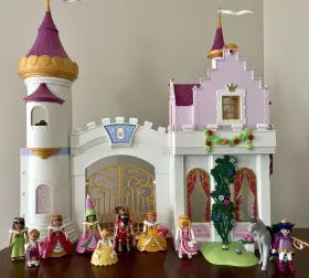 3098 Playmobil Fairy Tale Princess Castle Play Set With 9 Royal Figures As Pictured