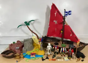 4139 Playmobil 3218 4444 Pirate Dinghy Shipwreck Island Figures Animals Accs. 50 Pcs