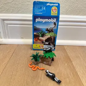 3226 Playmobil Vintage Skunks And Snake Complete With Box