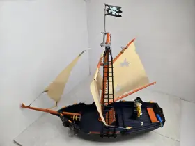 3286-3940 Playmobil Pirate Ship 3286 With Sails Captain Parrot Anchor Working Parts 3286-3940 Playmobil Pirate Ship 3286 With Sails Captain Parrot Anchor Working Parts