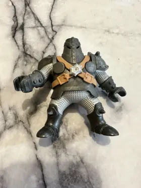 3291470 Playmobil Super Black Colossus Medieval Giant Armor Knight 3.5 Inch Figure 6694