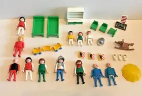3417 Playmobil Huge Lot Vintage #3417 1974-figures Accessories Beds Kids Knight