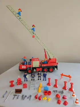 3525 Playmobil Rescue Ladder Fire Truck