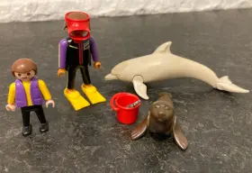 3649-3650 Playmobil 3649 3650 Zoo Aquarium Replacement Figures Dolphin Trainer Child Seal