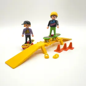 3709 Playmobil Children Two Skateboard Ramp Vintage 1992 Nearly Complete Read
