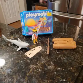 3862 Playmobil Vintage 1996 Pirate Castaway Shark Attack Raft