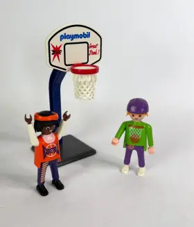 3709 Playmobil 3867 Basketball And Skateboard. City Park. Vintage