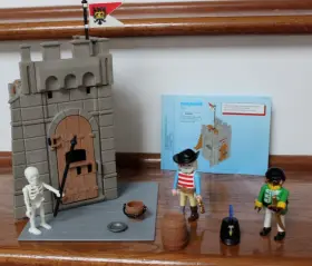 3914 Playmobil Prison Tower Pirate Skeleton 2000 #3914 - Almost Complete