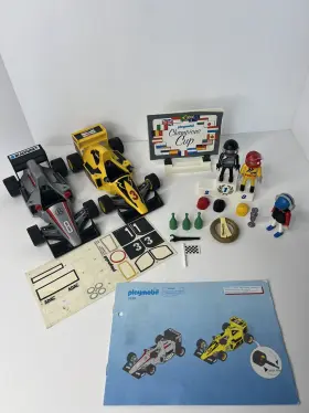 3930 Playmobil #3930 Racing Set 2 Car Formula One Champions Team Vintage Rare