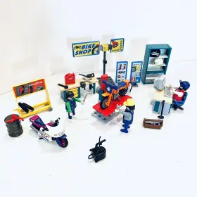 3992 Playmobil Bike Shop Nearly Complete