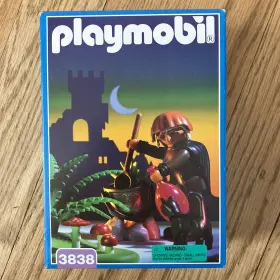 Playmobil 4008789038388 # 3838 Witch/sorceress With Cauldron And Cat Vintage 1996 Malta Nib