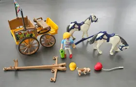 4186 Playmobil Partial Set Horse Drawn Carriage Figure And Horses