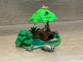 4205 Playmobil Forest Lodge Raccoons Raccoon Family