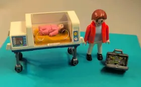 4225 Playmobil Doctor With Incubator And Baby 2005 Nursery Hospital Medical