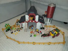 42485 Playmobil Country Barn With Silo And Horse Carriage Plus Bunnies