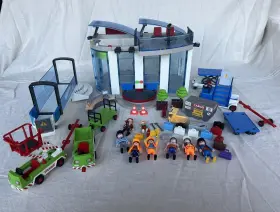 3212 Playmobil 4311 Airport Cargo Crew And Vehicle 4315 Luggage Transport