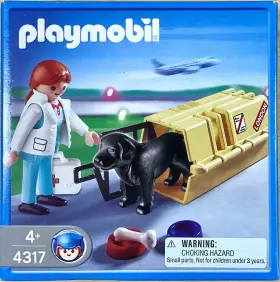 4317 Playmobil Veterinarian With Dog And Travel Crate 2005 New In Sealed Box
