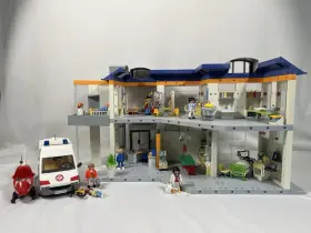 7942 Playmobil 4404 Vintage Large City Hospital Clinic Near Complete