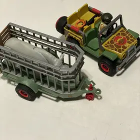 4832 Playmobil African Wildlife Rangers Vehicle With Rhino Almost Complete