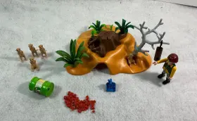 4853 Playmobil Meerkat Family Zoo Complete Set
