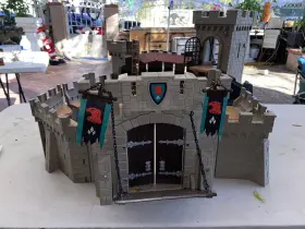 4866 Playmobil Falcon Knights Castle Fortress With Extra Figures And Accessories