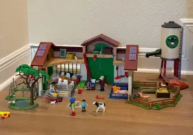 5119 Playmobil Country Farm Barn With Silo Nearly Complete Extras