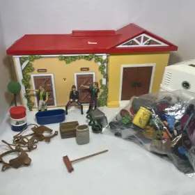 5348-5671 Playmobil Geobra Country Take Along Horse Stable Playset Luna And Monty
